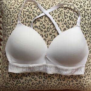 Victoria’s Secret wear everywhere white bra